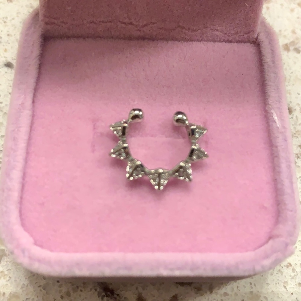 Melinda Marie “Roxanne” ear cuff